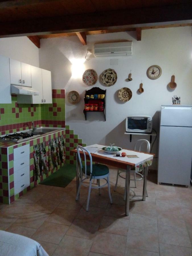 Appartamento Residenza agrituristica Santa Lucia con piscina Alghero Esterno foto