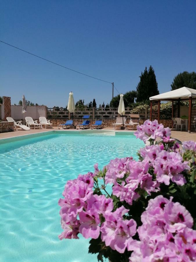 Appartamento Residenza agrituristica Santa Lucia con piscina Alghero Esterno foto