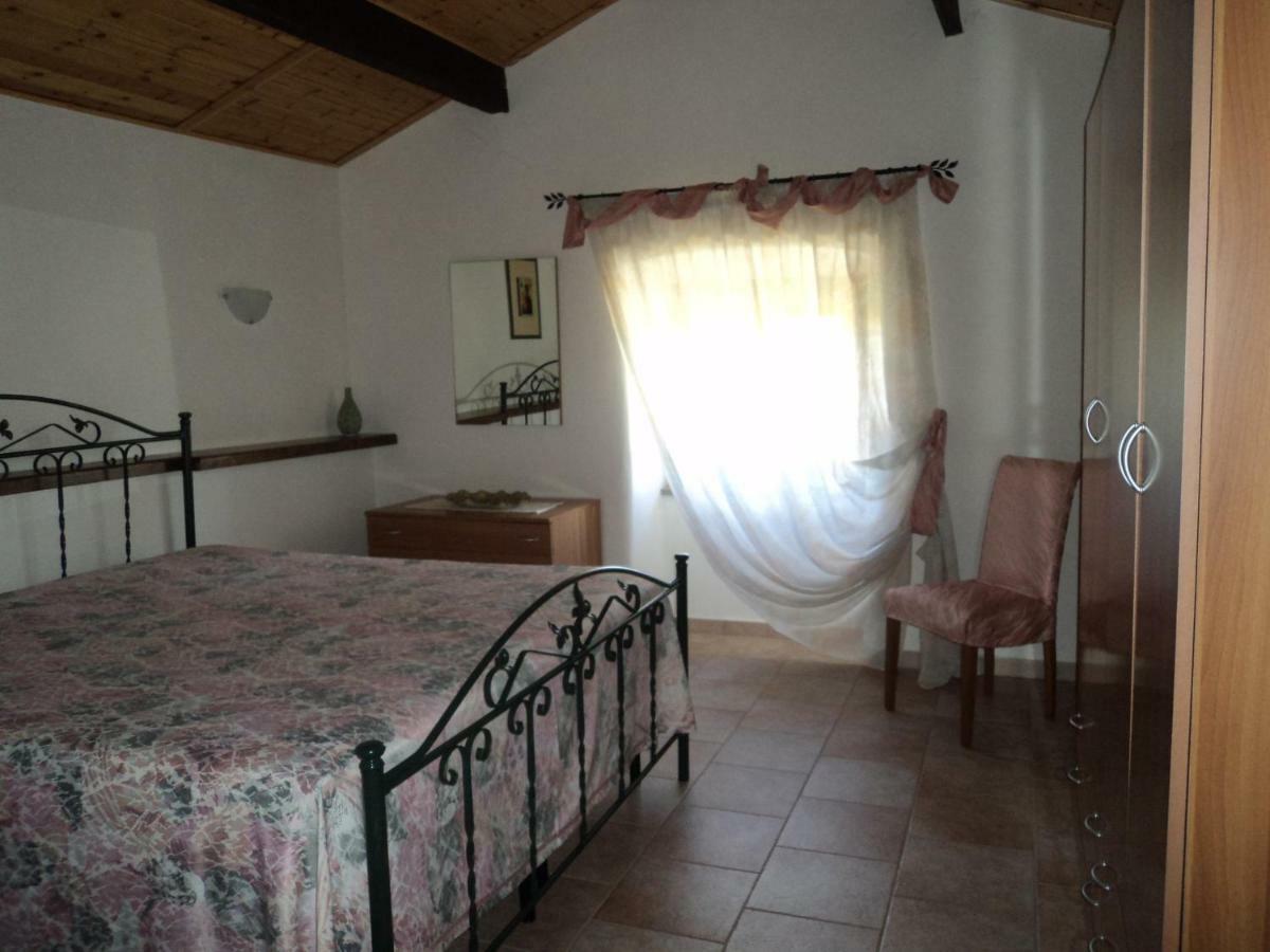 Appartamento Residenza agrituristica Santa Lucia con piscina Alghero Esterno foto